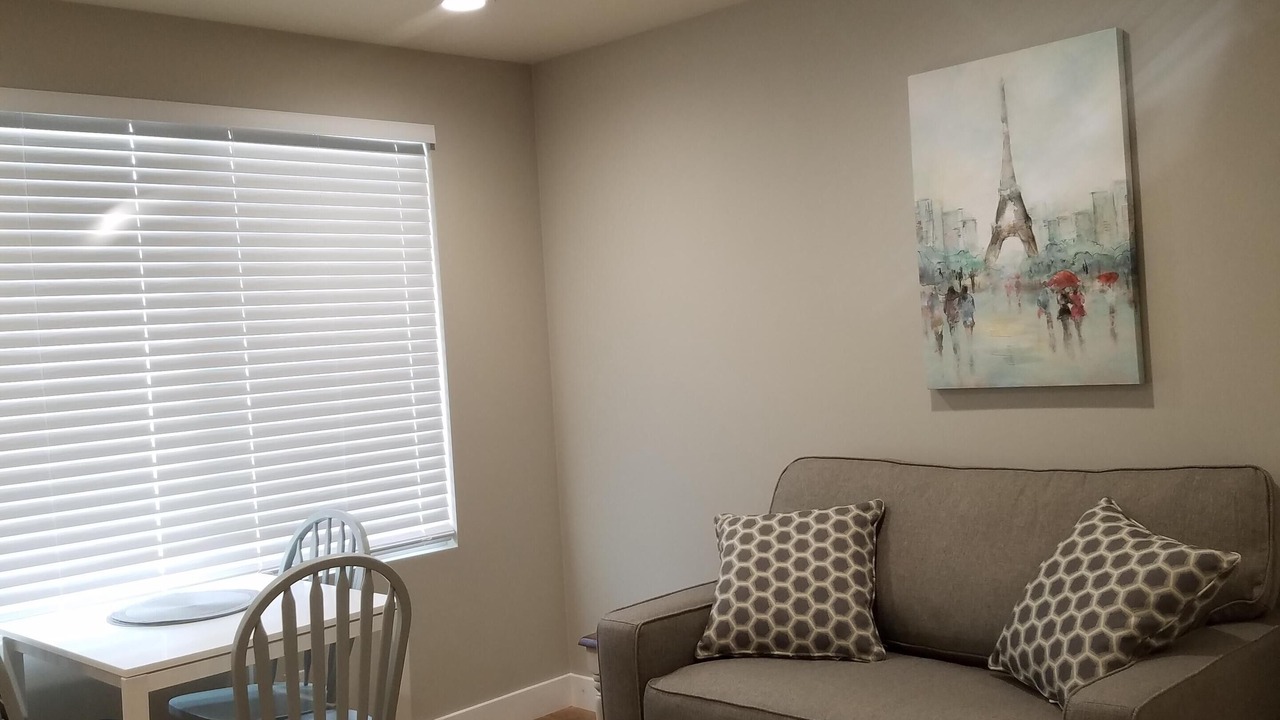 Photo of Livingroom in Horace Mann
