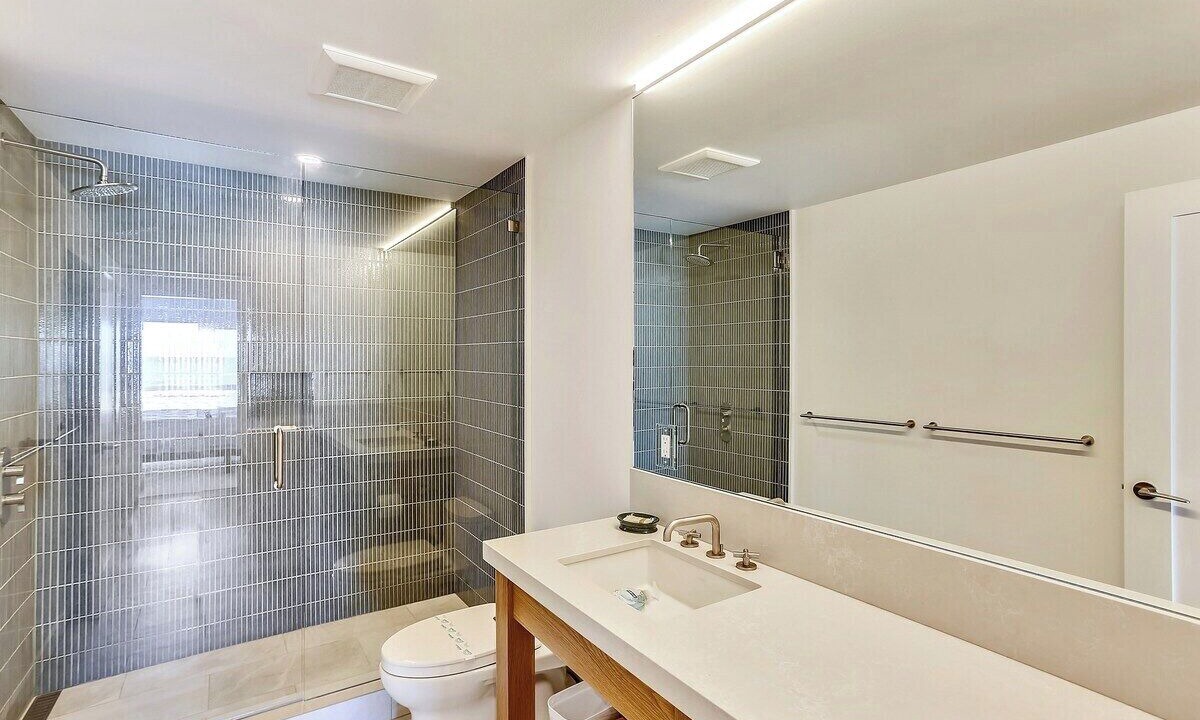 Photo of Bathroom in La Selva Beach