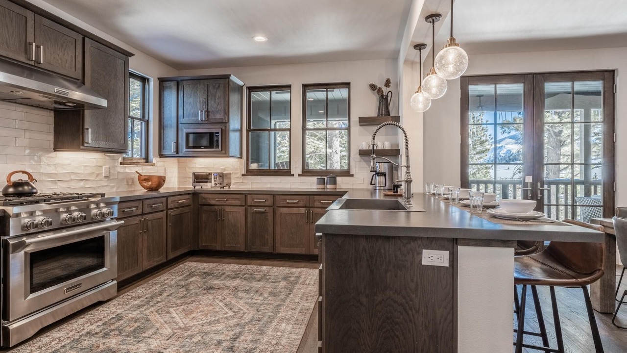 Photo of Kitchen in Mammoth Lakes