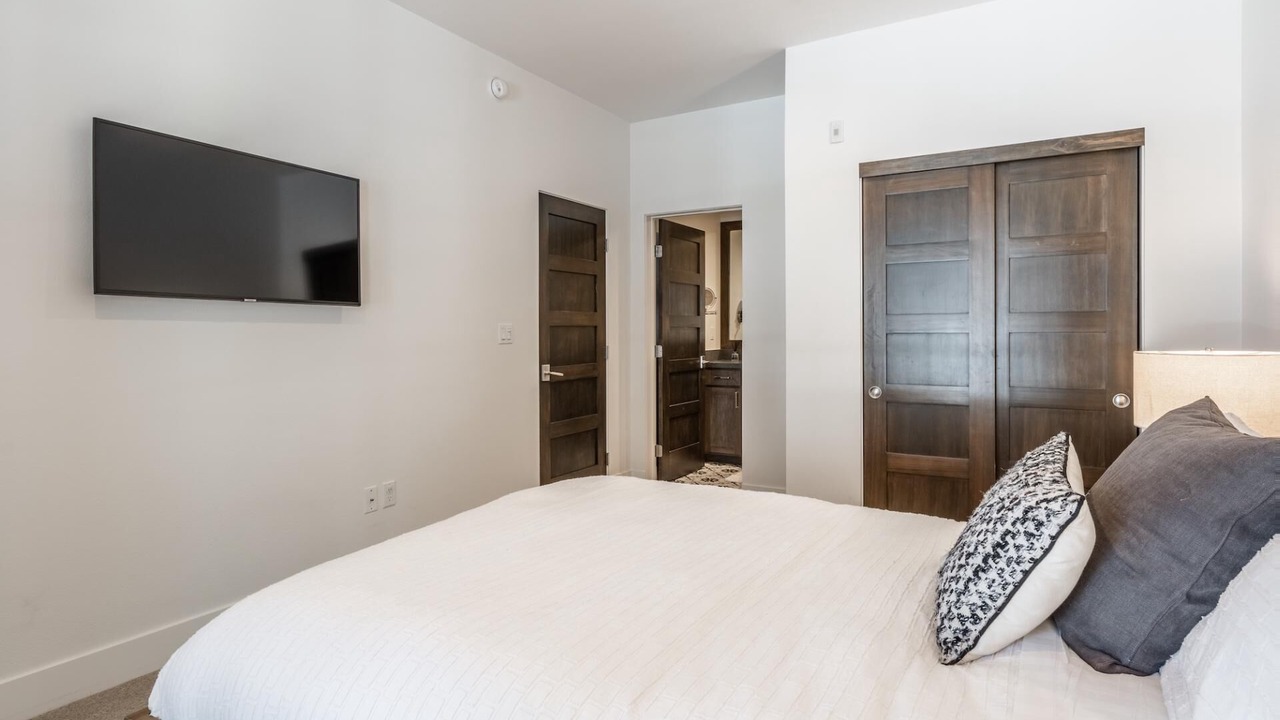 Photo of Bedroom in Mammoth Lakes