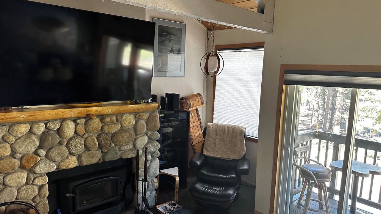 Photo of Livingroom in Majestic Pines