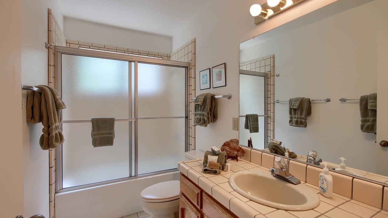 Photo of Bathroom in Marine Terrace