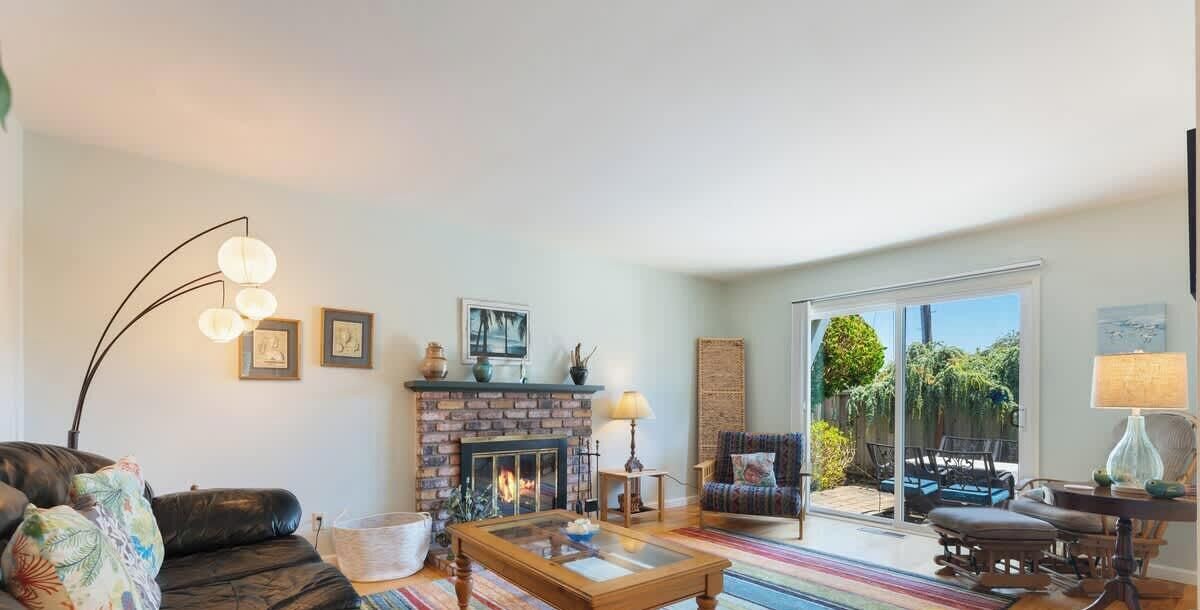 Photo of Livingroom in Westside Santa Cruz