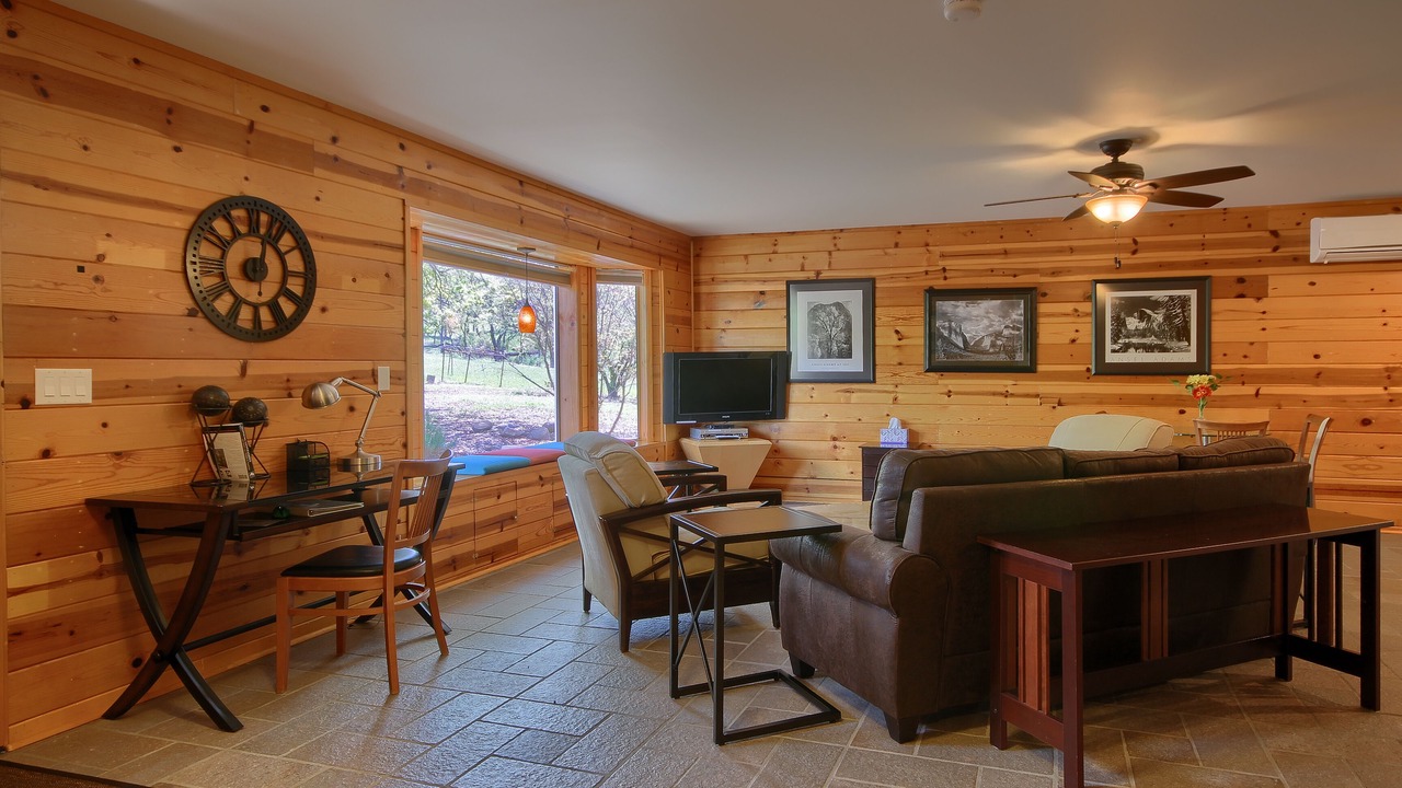 Photo of Livingroom in Catheys Valley