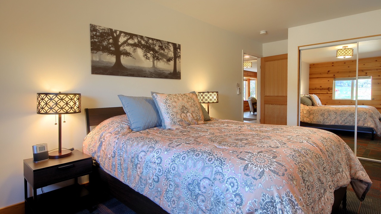 Photo of Bedroom in Catheys Valley