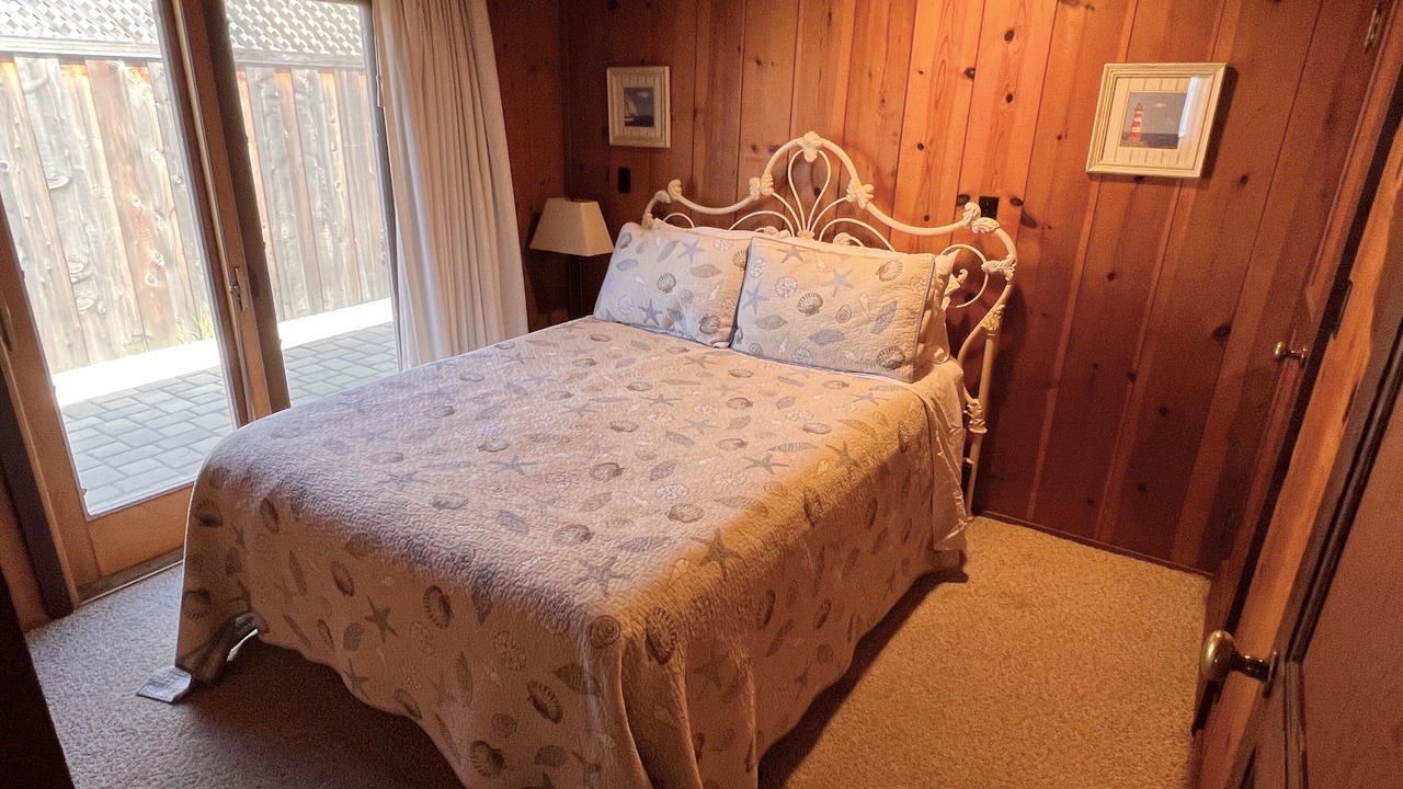 Photo of Bedroom in Aptos