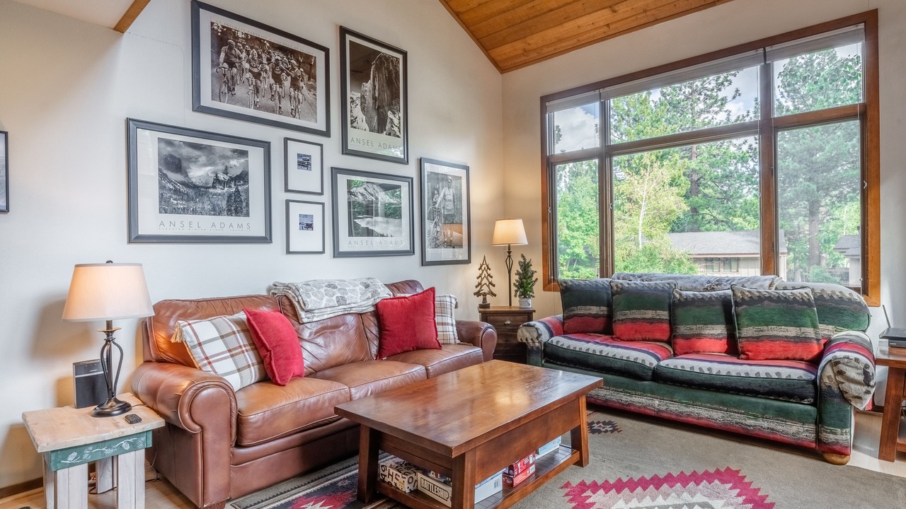 Photo of Livingroom in Mammoth Lakes
