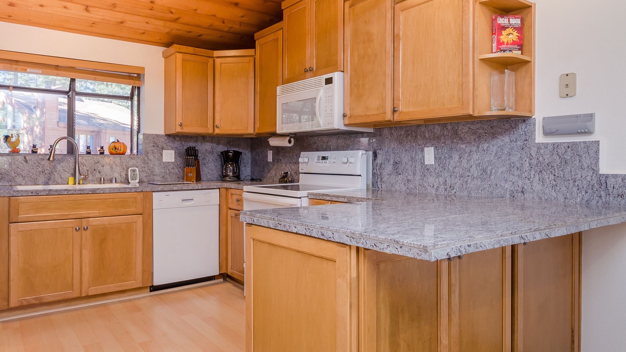 Photo of Kitchen in Mammoth Lakes