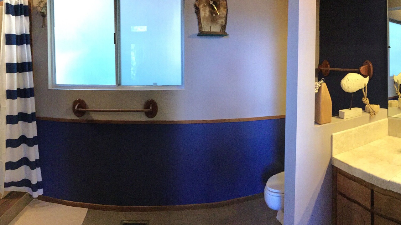 Photo of Bathroom in Arrowhead Villas