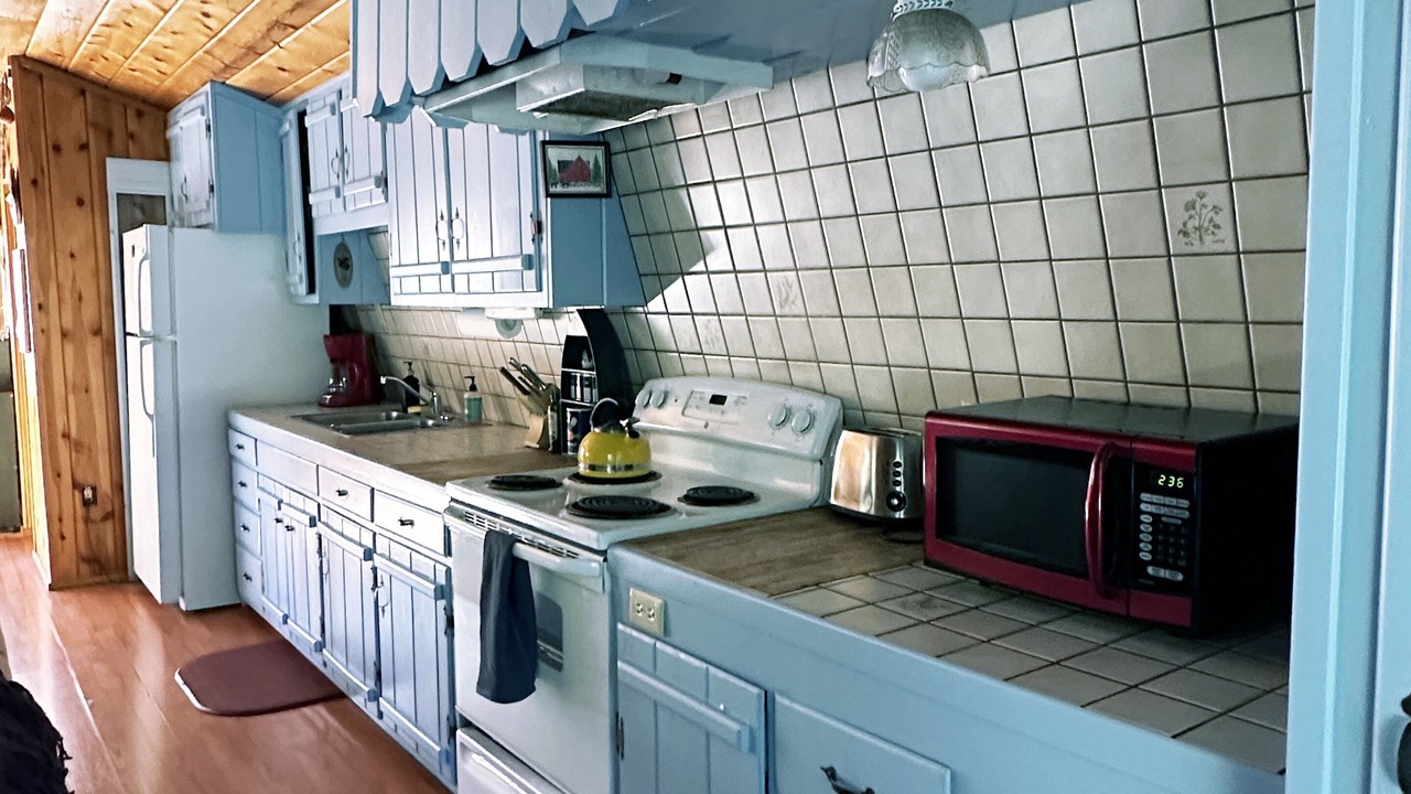 Photo of Kitchen in Pine Mountain Club