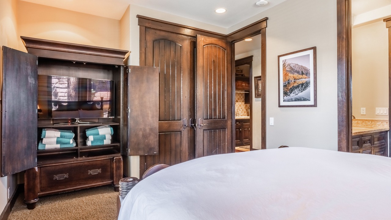 Photo of Bedroom in Mammoth Lakes