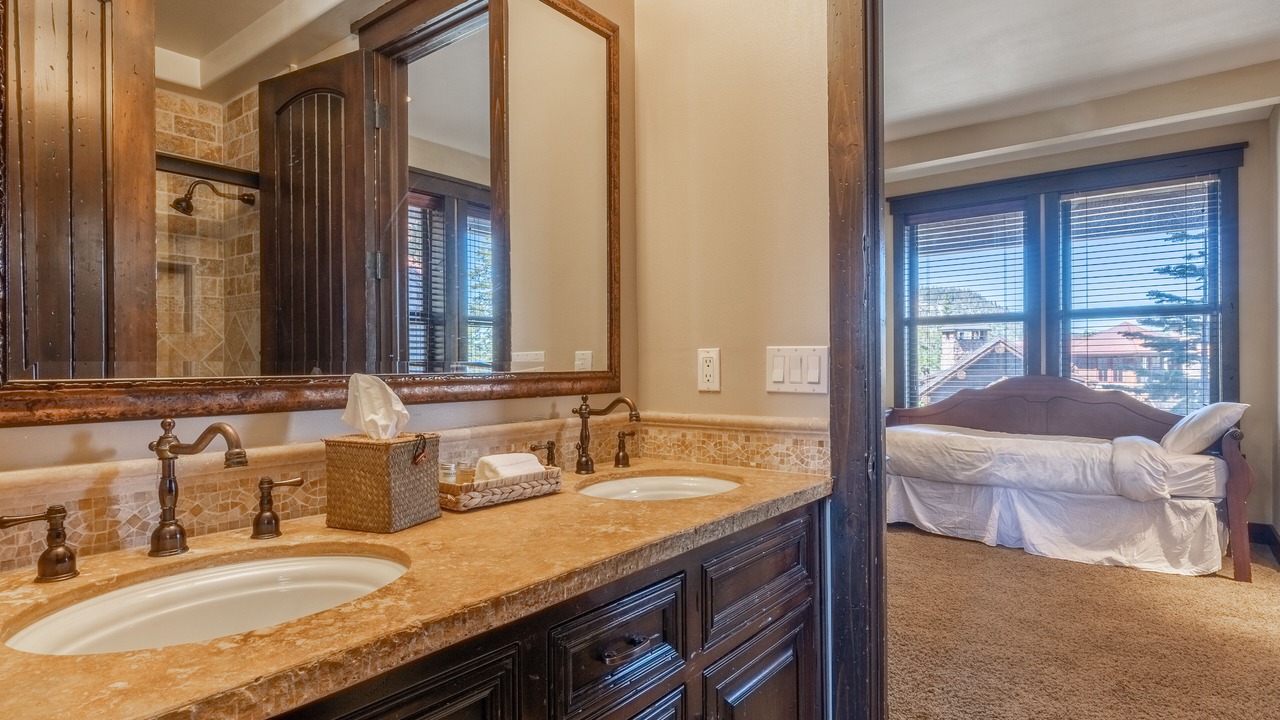 Photo of Bathroom in Mammoth Lakes