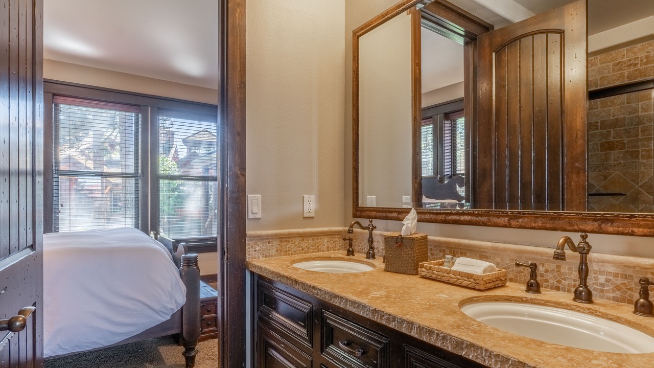 Photo of Bathroom in Mammoth Lakes