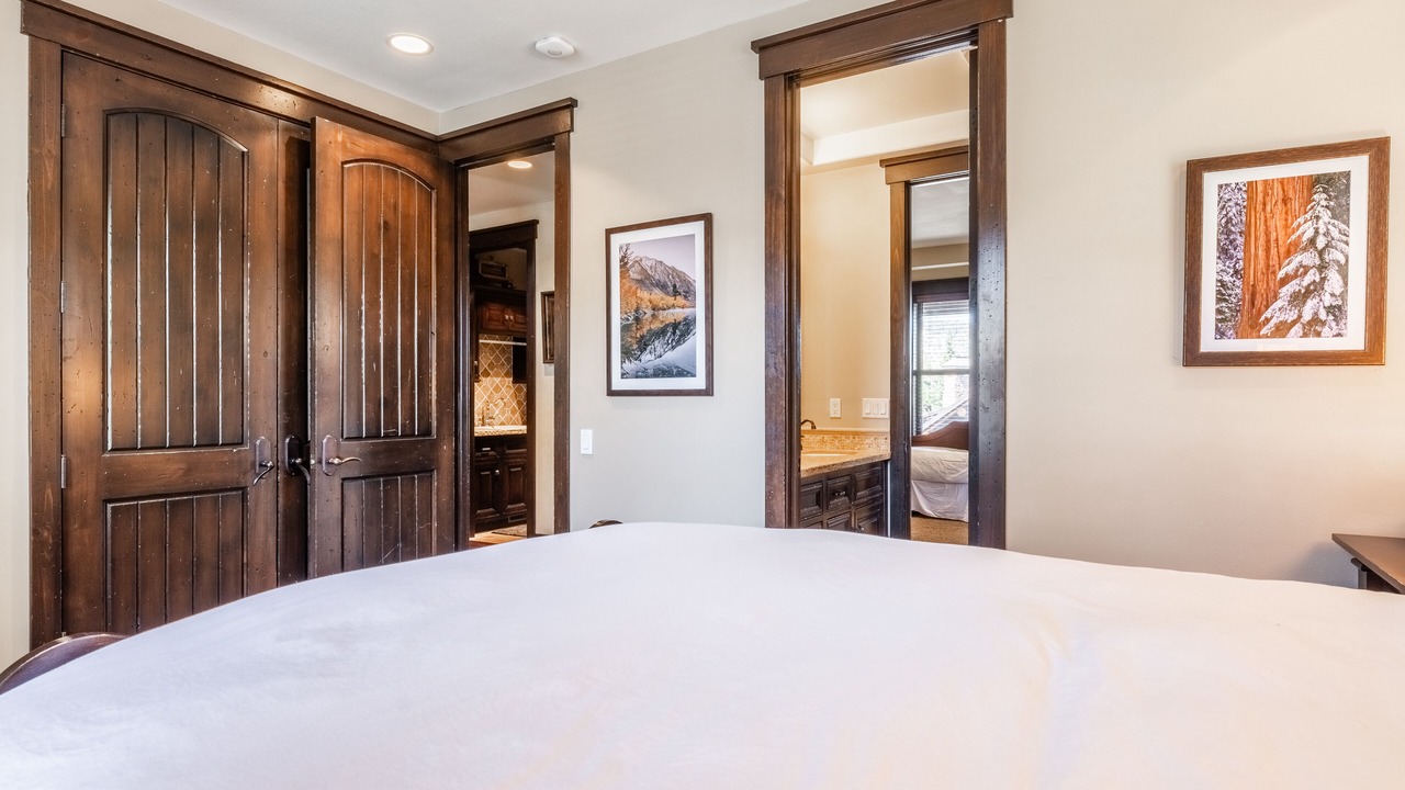 Photo of Bedroom in Mammoth Lakes
