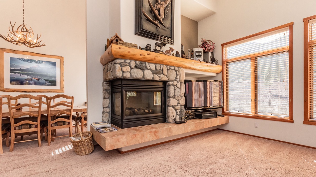 Photo of Livingroom in Mammoth Lakes