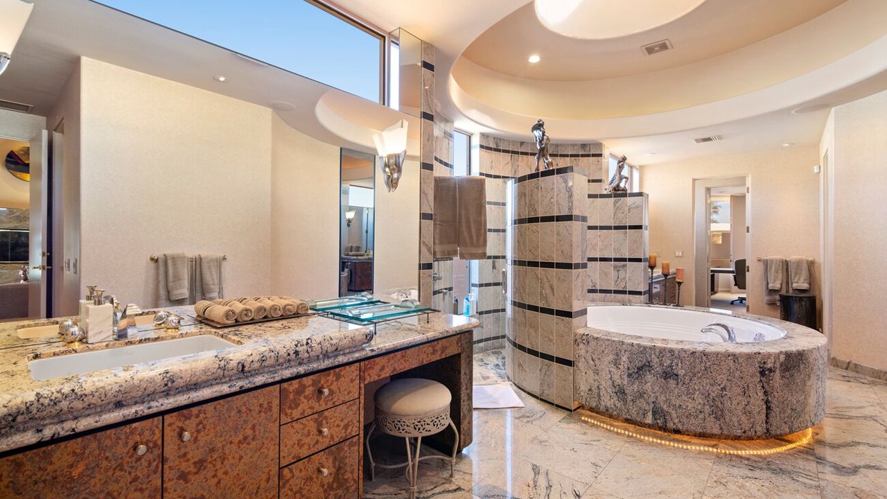 Photo of Bathroom in La Quinta