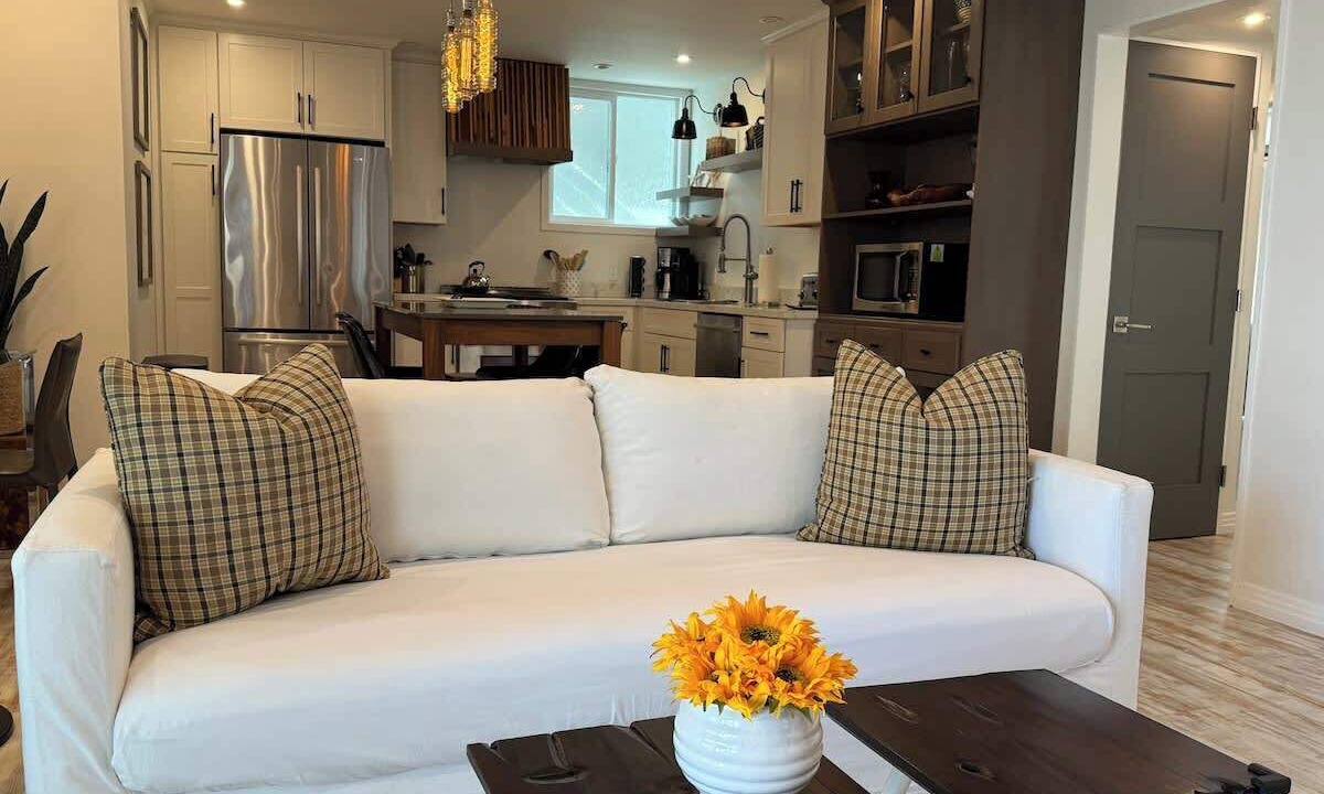 Photo of Bedroom in Balboa Peninsula