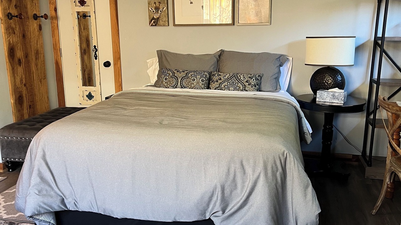 Photo of Bedroom in Willow Glen
