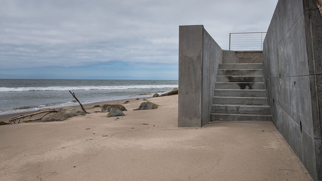 Photo of Others in Faria Beach