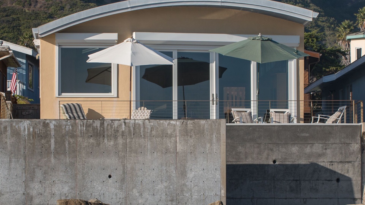 Photo of Outdoor in Faria Beach