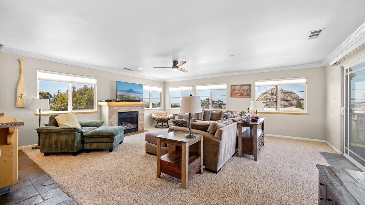 Photo of Livingroom in Morro Bay