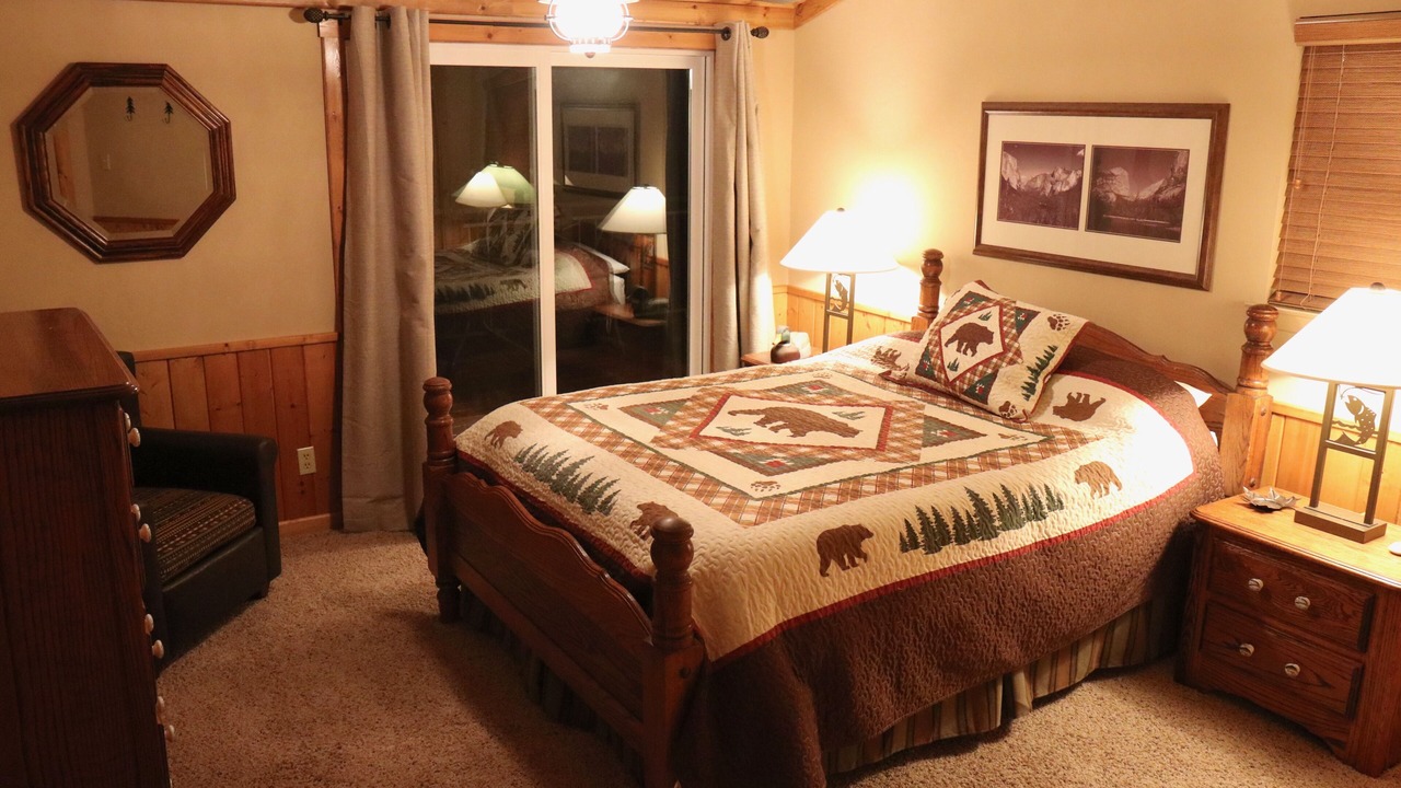 Photo of Bedroom in Oakhurst