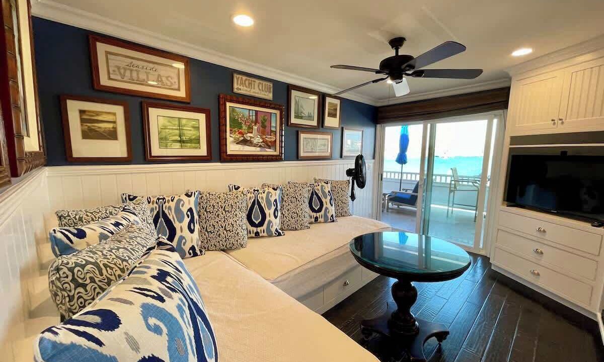 Photo of Livingroom in West Newport