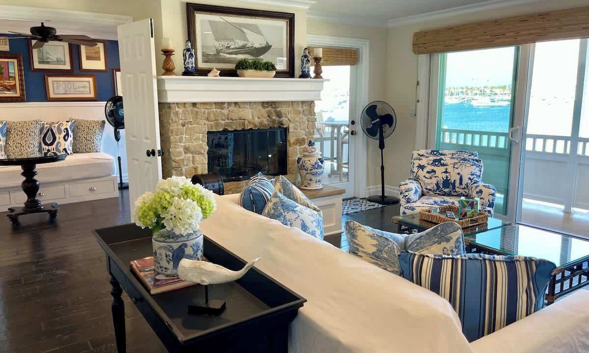 Photo of Livingroom in West Newport