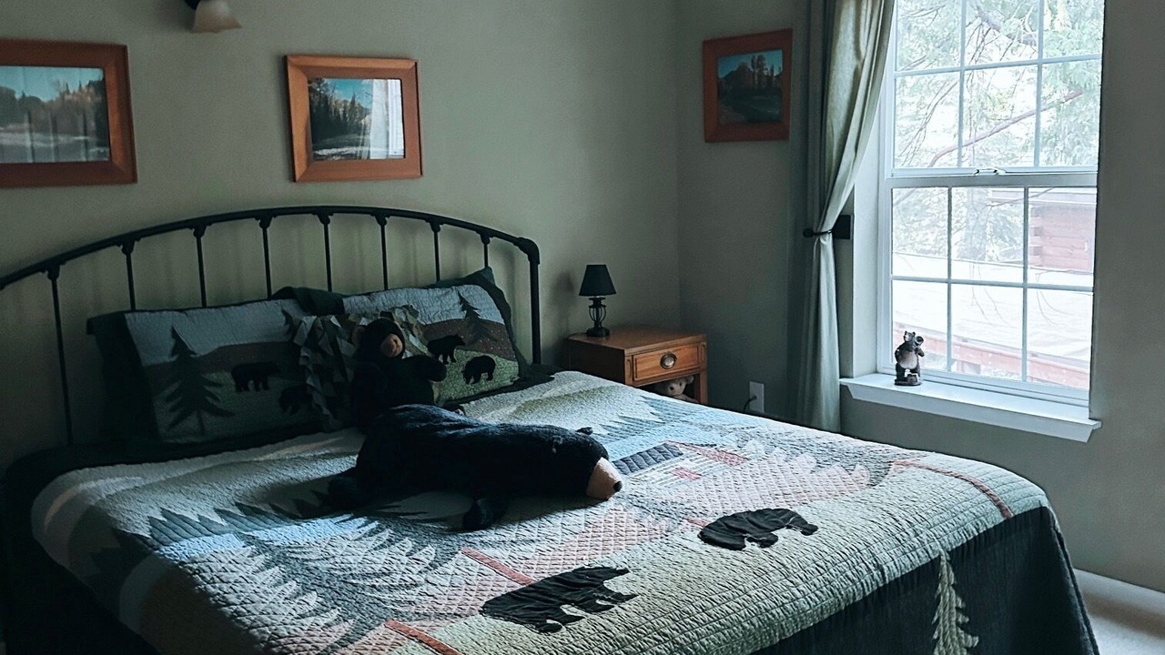 Photo of Bedroom in Cold Springs