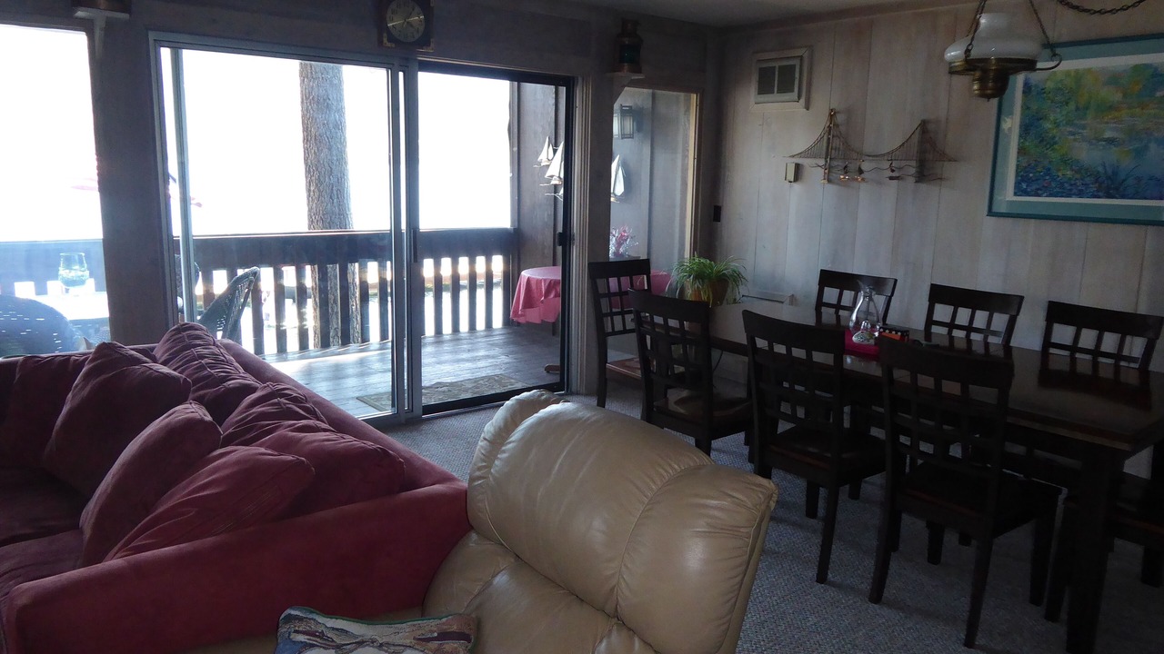 Photo of Livingroom in Truckee