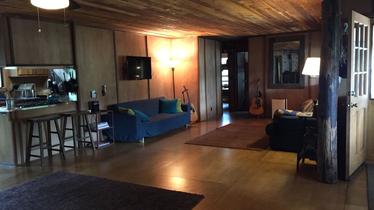 Photo of Livingroom in Coulterville