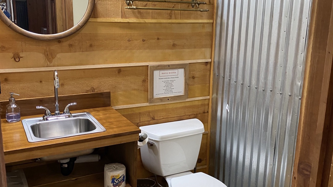 Photo of Bathroom in Coulterville