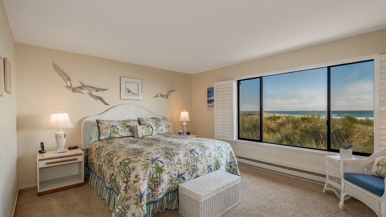 Photo of Bedroom in Pajaro Dunes