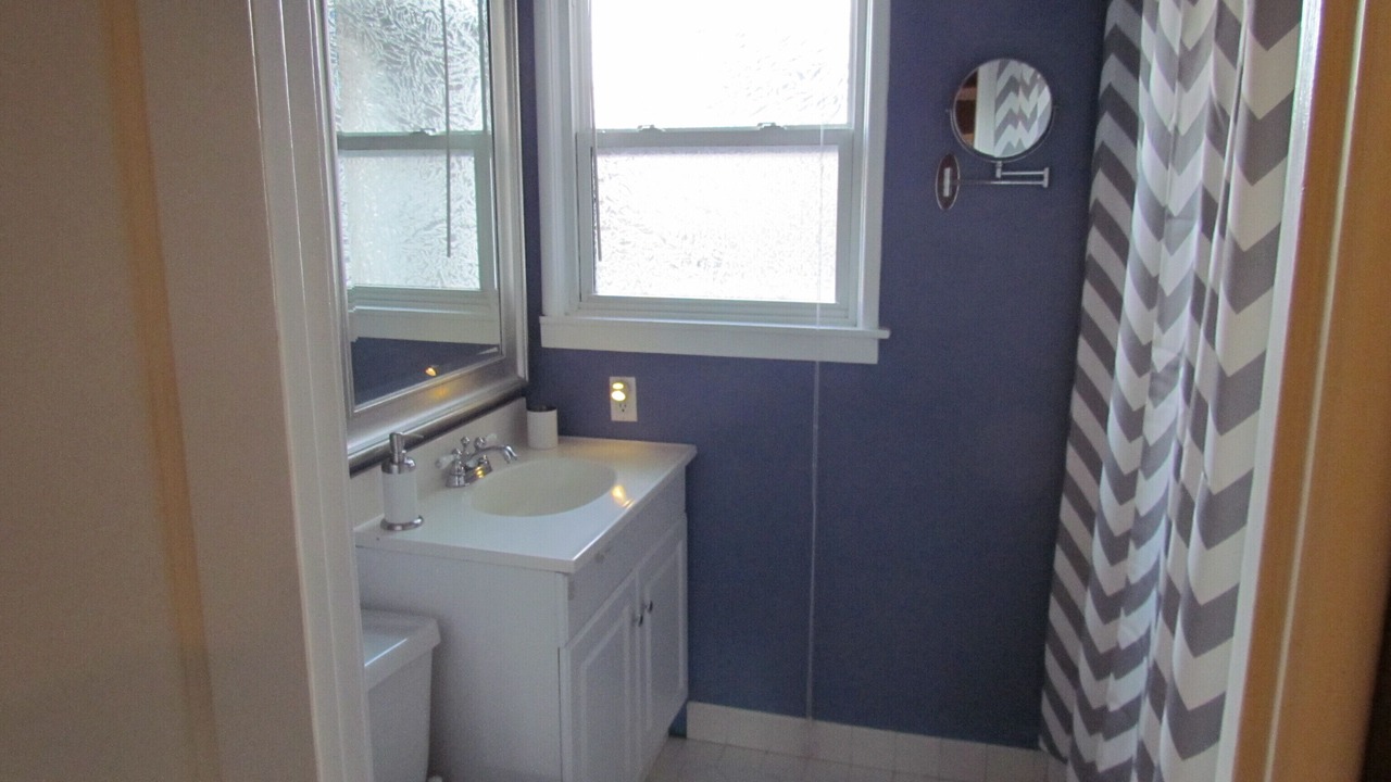 Photo of Bathroom in Old Mountain View