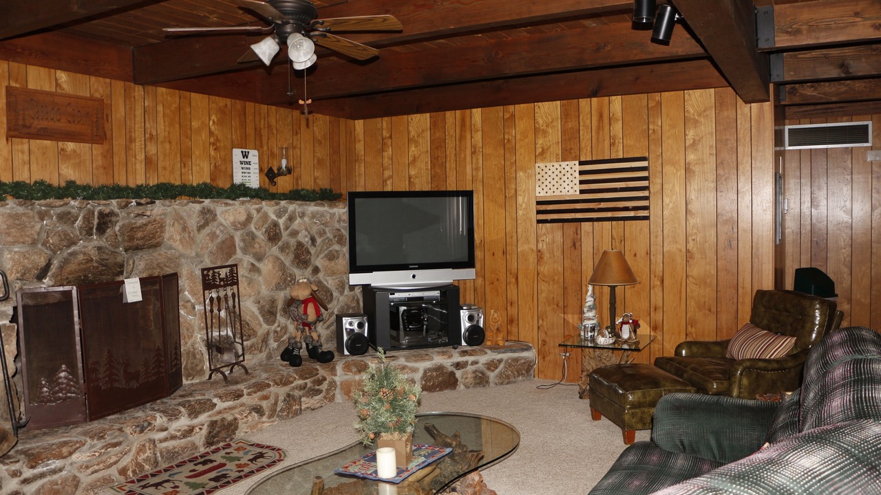 Photo of Livingroom in Sierra Cedars