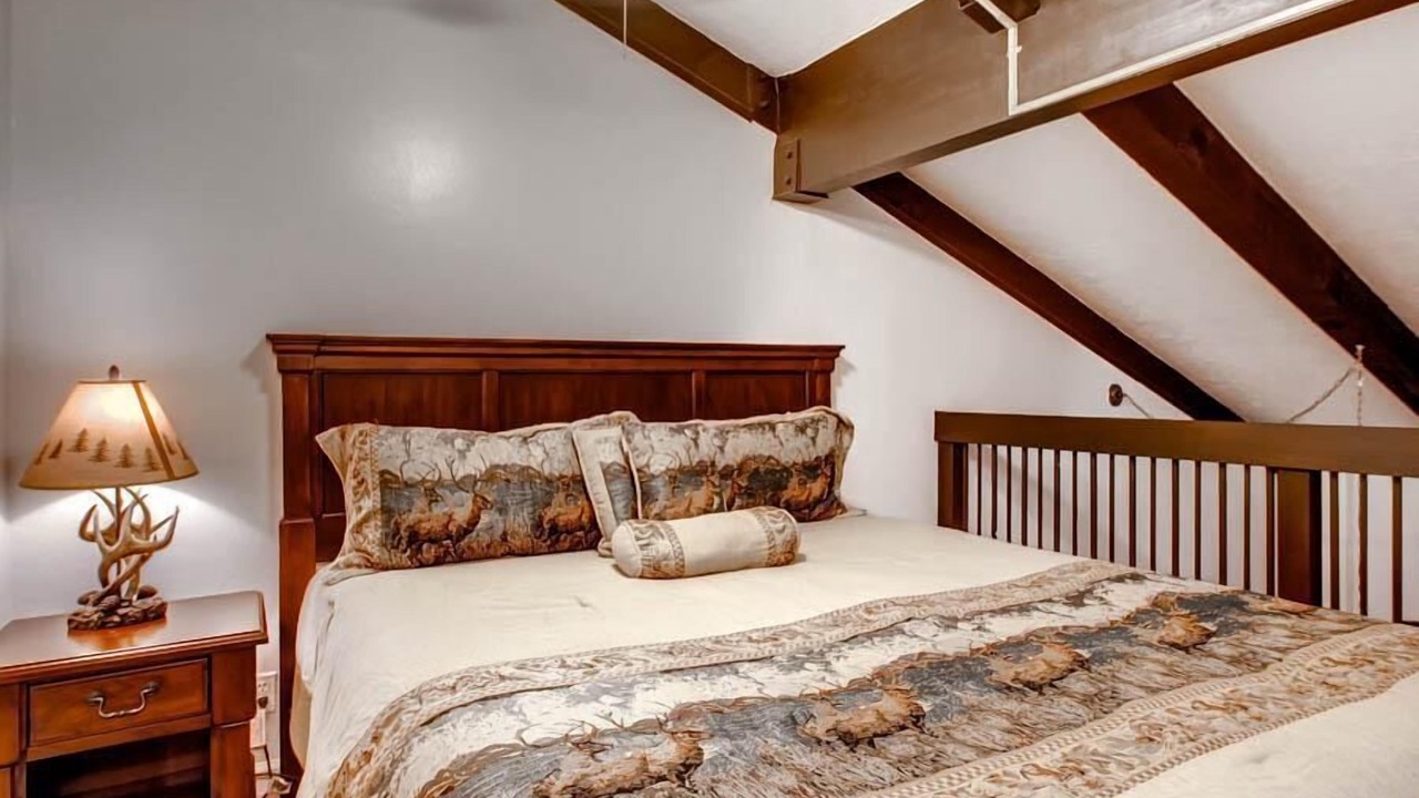 Photo of Bedroom in Yosemite West