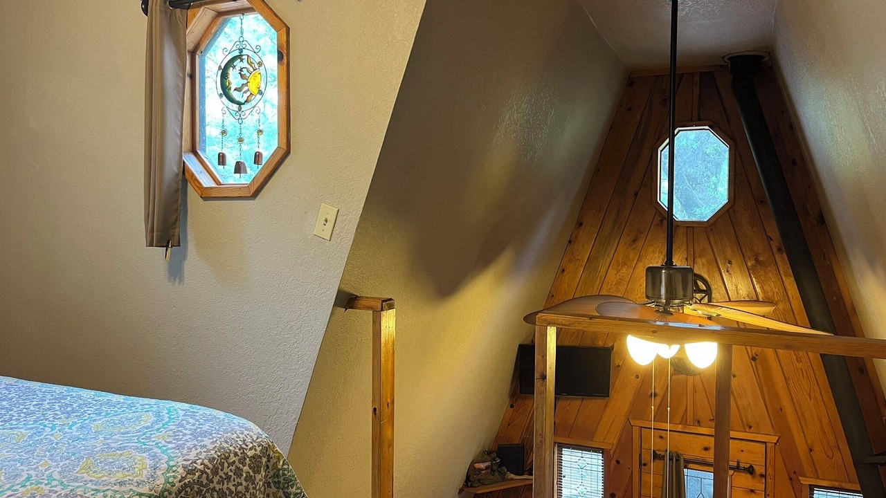 Photo of Bedroom in Oakhurst