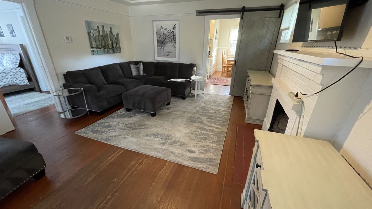 Photo of Livingroom in Fairfax