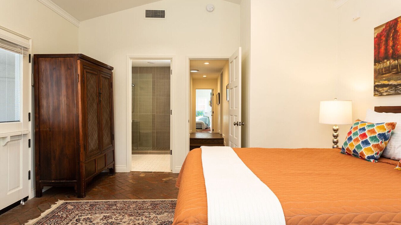 Photo of Bedroom in The Movie Colony