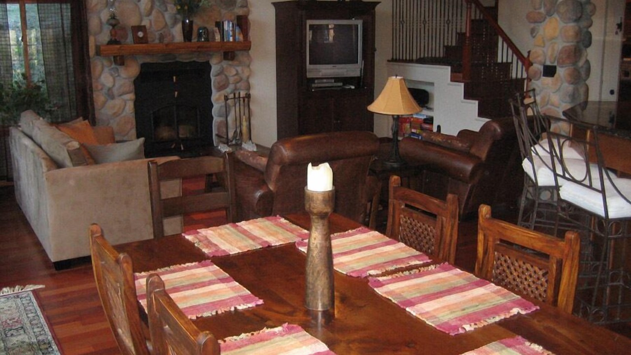Photo of Livingroom in Three Rivers
