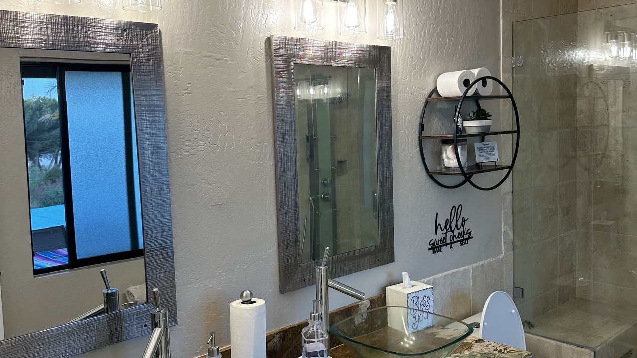 Photo of Bathroom in Los Olivos