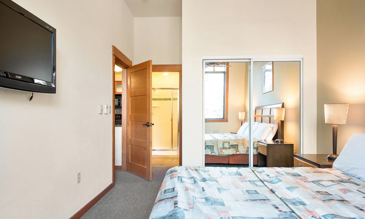 Photo of Bedroom in Mammoth Lakes