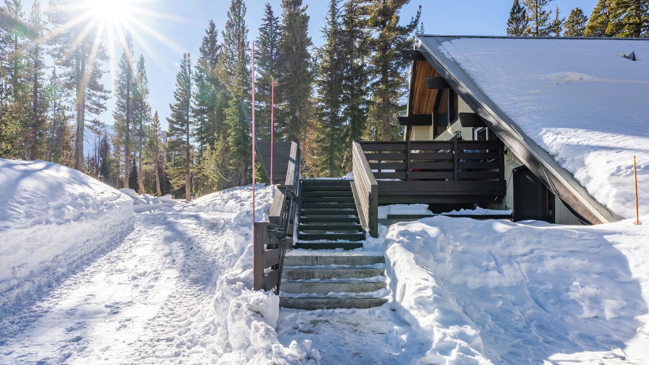 Photo of Outdoor in Mammoth Lakes