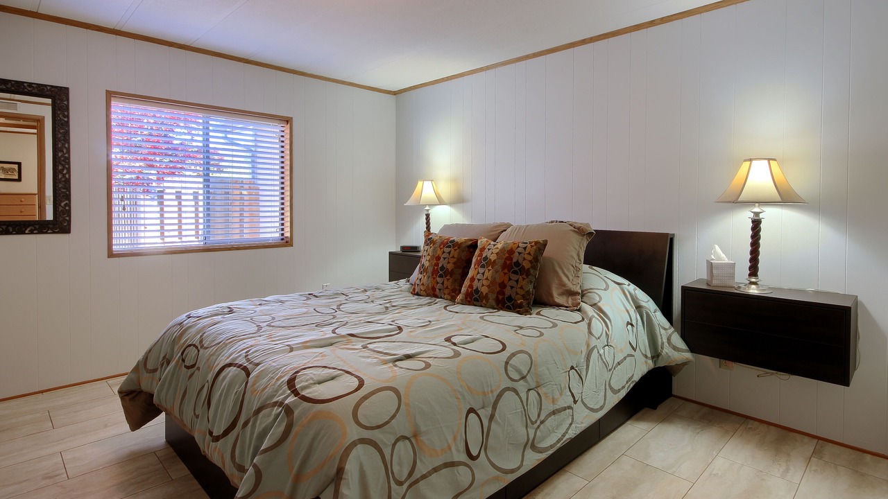 Photo of Bedroom in Catheys Valley