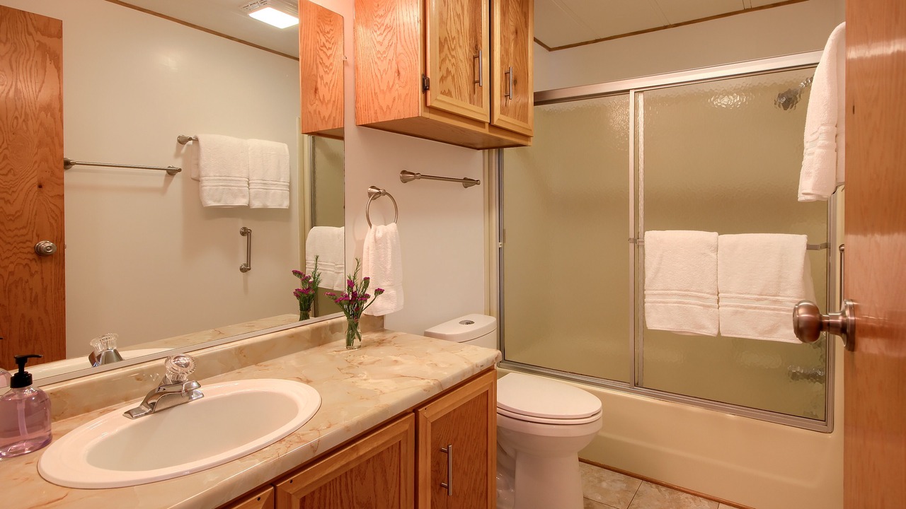 Photo of Bathroom in Catheys Valley