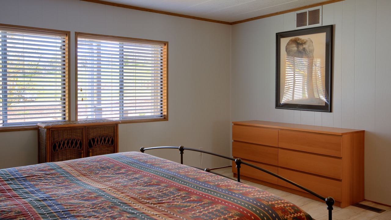 Photo of Bedroom in Catheys Valley