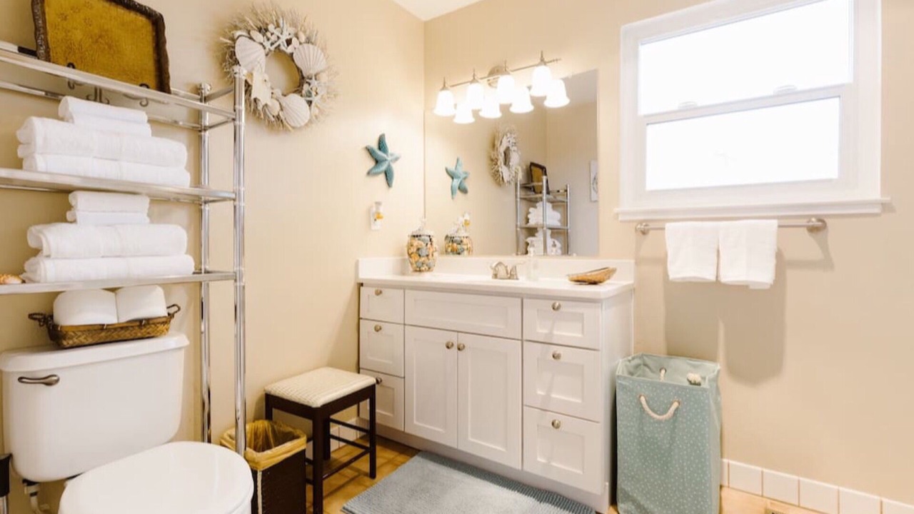 Photo of Bathroom in Seaside