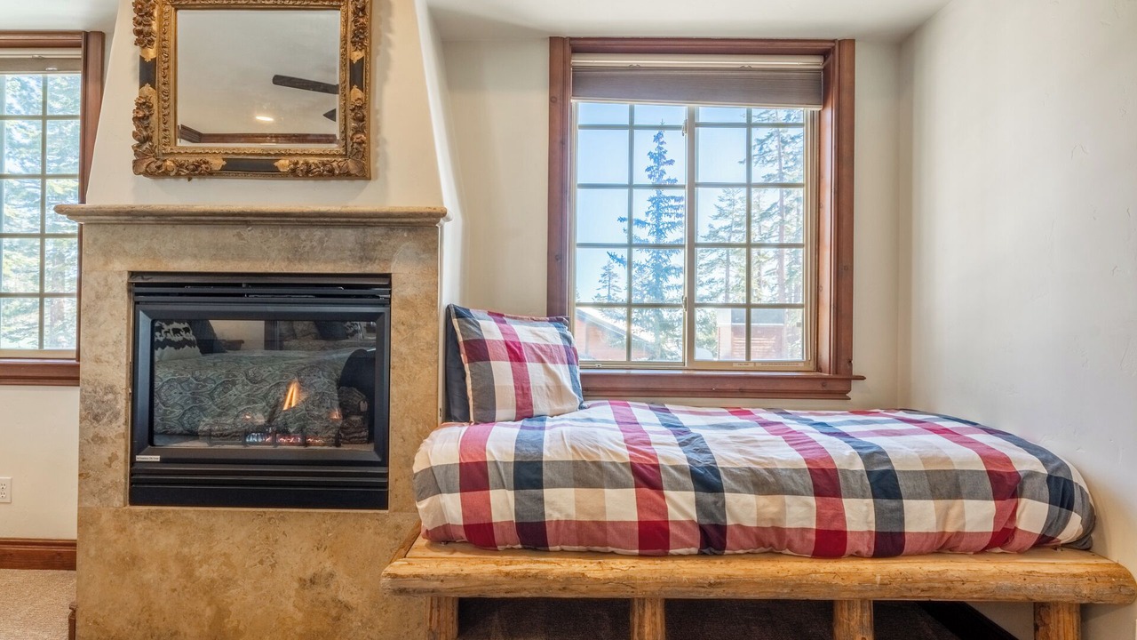 Photo of Livingroom in Mammoth Lakes