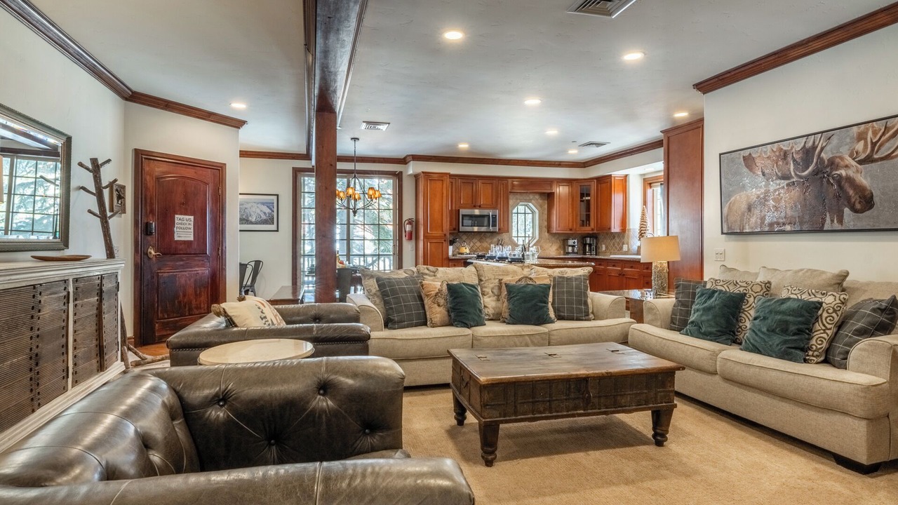 Photo of Bedroom in Mammoth Lakes
