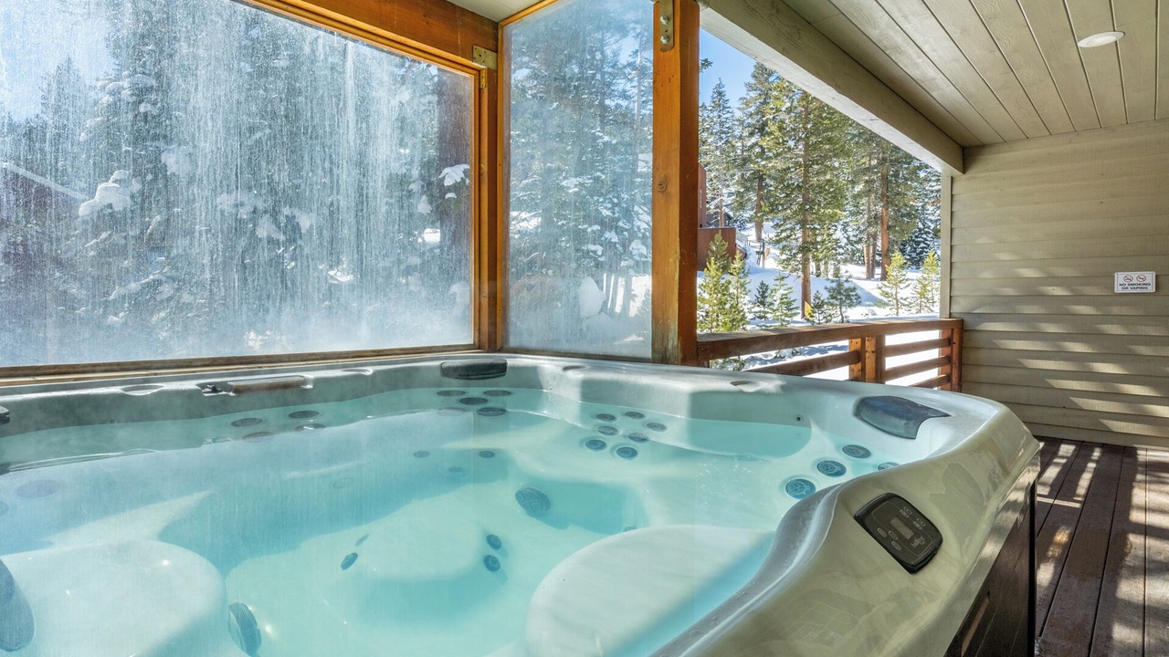 Photo of Outdoor in Mammoth Lakes